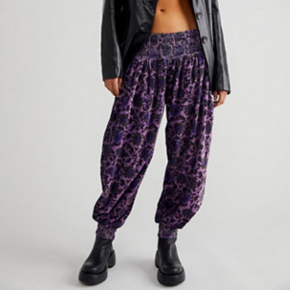 New Free People One Marla Velvet Size Large Velvet Floral  Harem Tapered - Picture 1 of 5